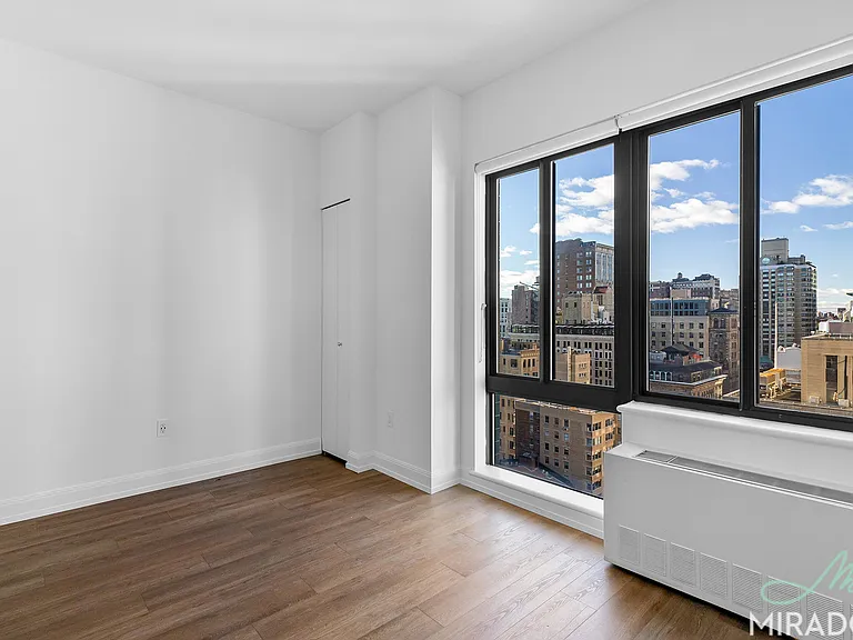 290 3rd Ave #15B — Photo 8