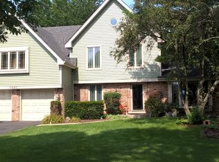 1047 Whirlaway Ave, Naperville, IL 60540