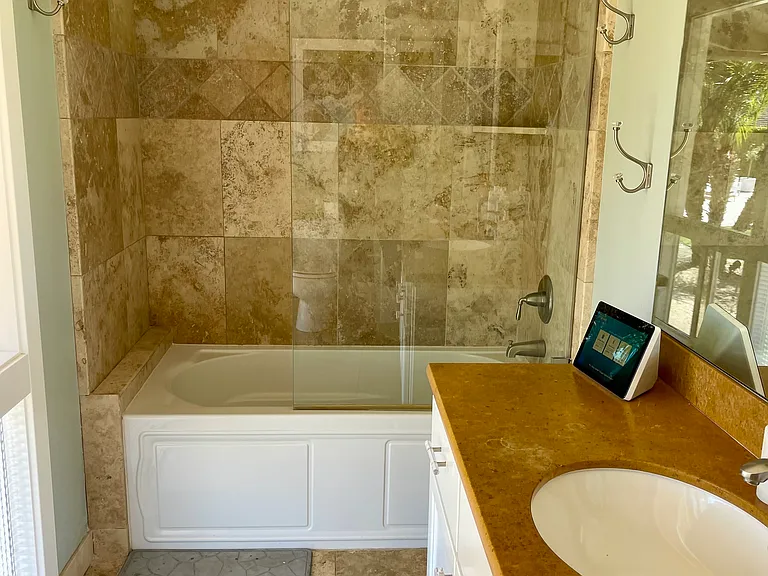 34 Hollins Dr — Photo 18
