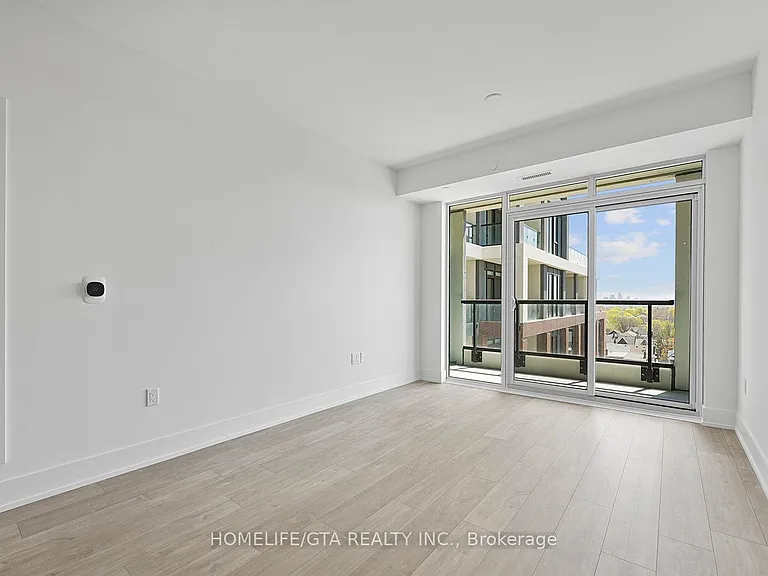 858 Dupont St #602 — Photo 17