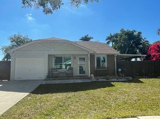 880 S Wind Cir, Sunrise, FL 33326