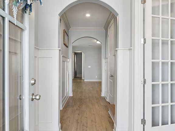 2nd image of 617 Green Farm Way