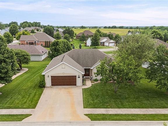 4th image of 205 Aquila Dr