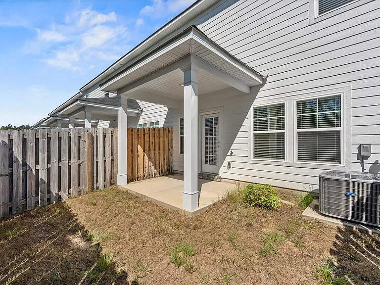 1071 Linsmore Ave — Photo 31