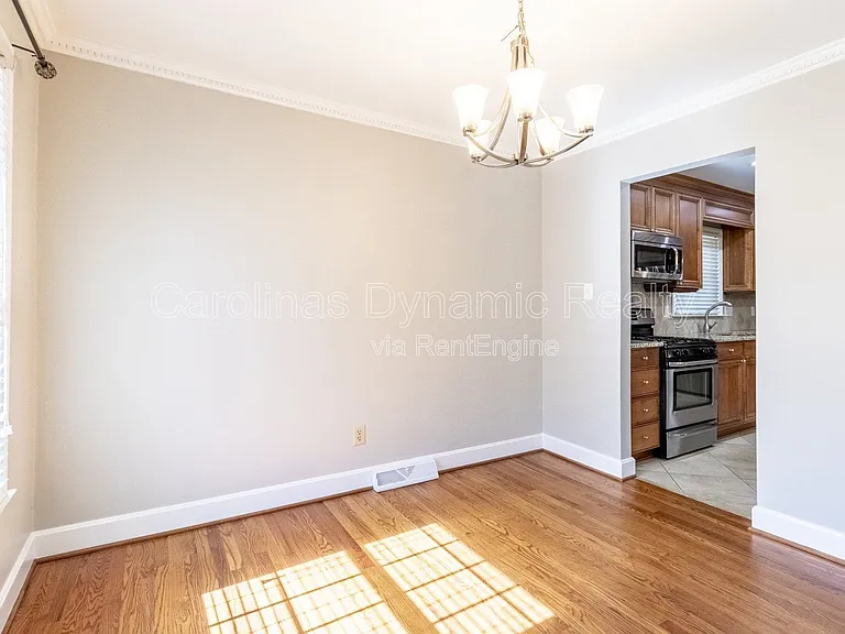 6618 Castlegate Dr — Photo 12