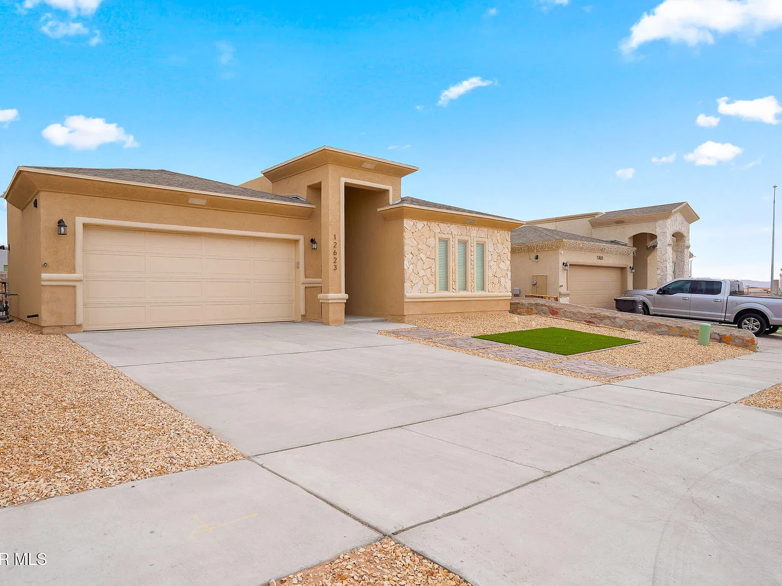 3 bed, 2.5 bath, 1875 sqft, $2,250 — Photo 3