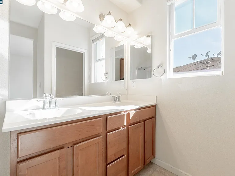 3091 Madsen St — Photo 29