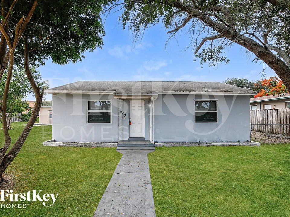 1943 Thomas St