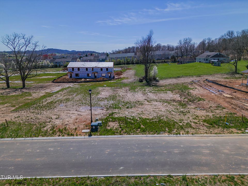 1st image of 7 Dry Kiln Ct