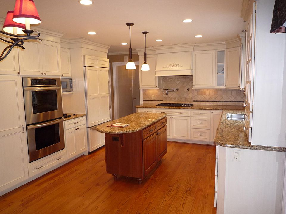 2nd image of 5466 Blossom Dale Dr