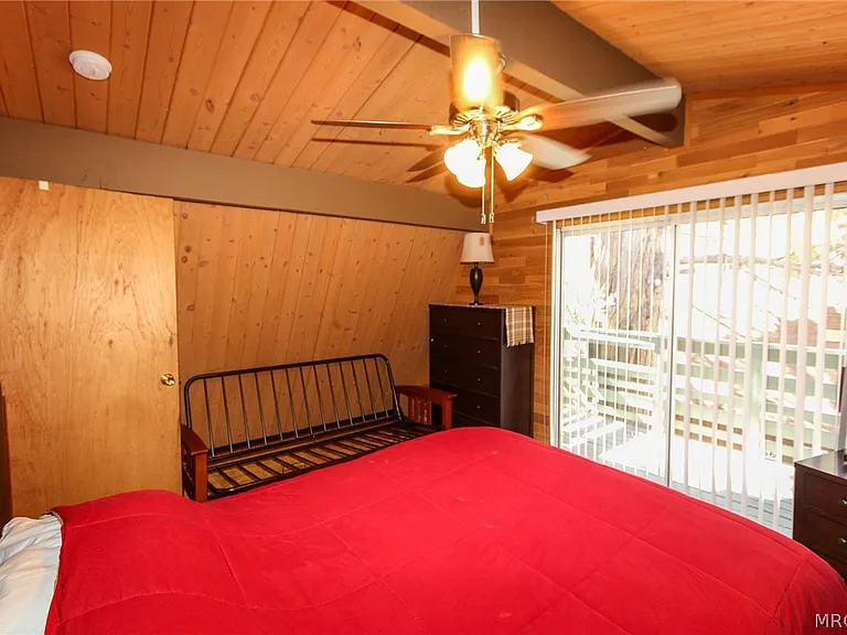 692 San Bernardino Ave — Photo 14