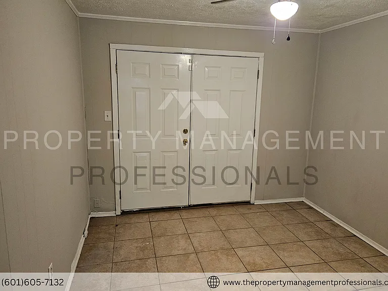 140 Neatherwood Dr — Photo 6
