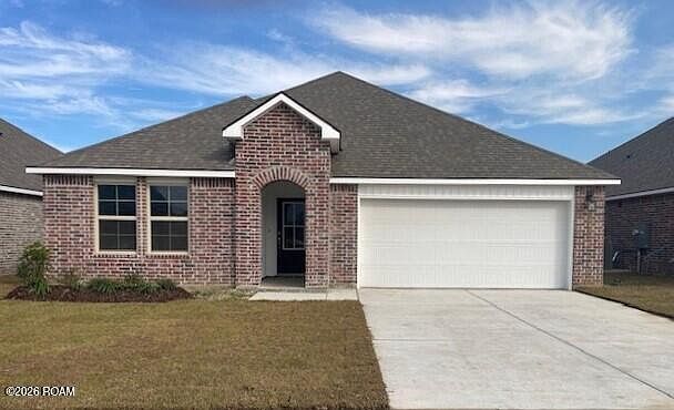 1st image of 142 Lake Ridge Dr