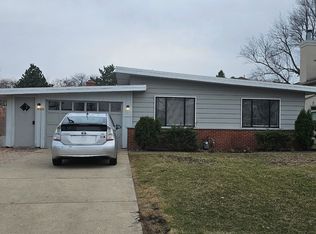 4531 Lilac Ave, Glenview, IL