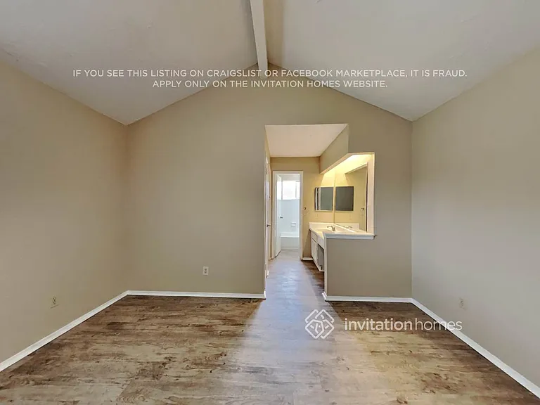 2818 Mayflower Landing Ct — Photo 9
