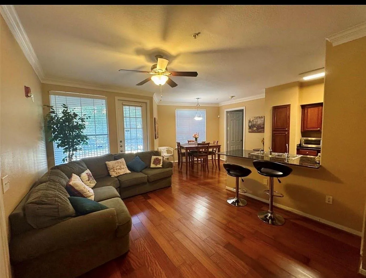 2 bed, 2.0 bath, 1156 sqft, $1,750 — Photo 4