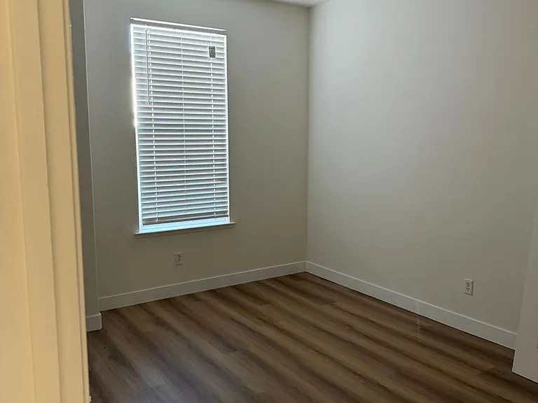8313 Dandelion Dr — Photo 7