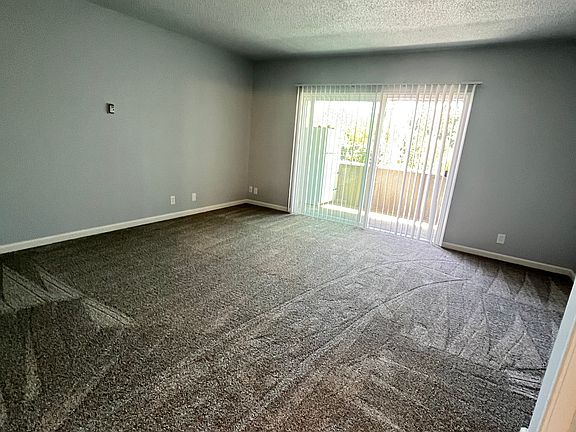 3rd image of 1801 Park Ave #9