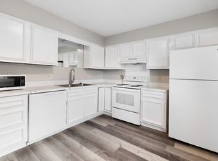 6301 Frankn Dot Dr #7, Lansing, MI 48917