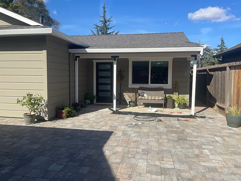 2852 Carmen Ave — Photo 1