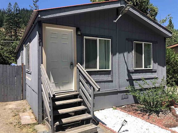 3rd image of 205 Riverwood Ct