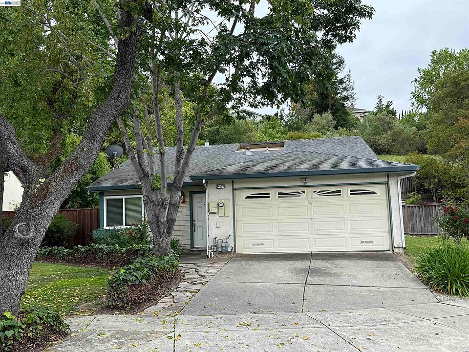 2nd image of 44583 Japala Pl