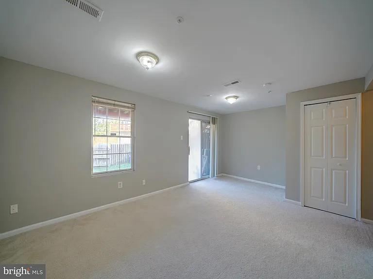 9314 Lawson Ln — Photo 40