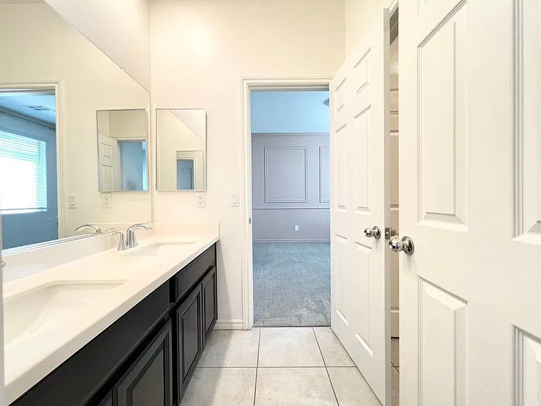 925 Bayberry Ridge St — Photo 23