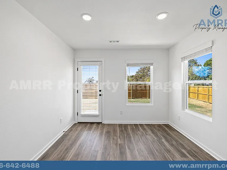 1206 SW 2nd St #1206 — Photo 11
