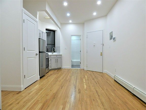 4th image of 304 E 91st St APT 3B