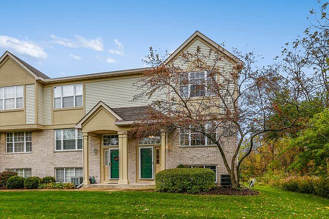 1st image of 2799 Woodmere Dr