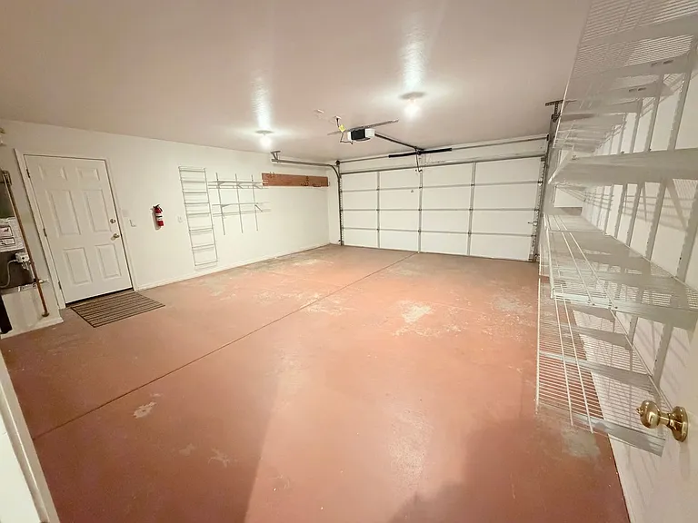 4650 N Lodgepole Ct — Photo 18