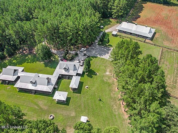 5th image of 1163 John Amacker Rd
