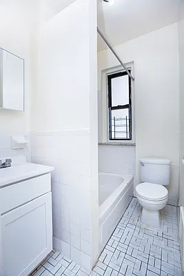 Rented by Bohemia Realty Group | media 13