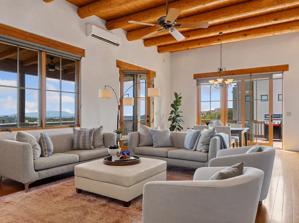 69 Avenida Frijoles, Santa Fe, NM 87507