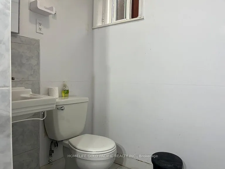 244 Maxwell St — Photo 12