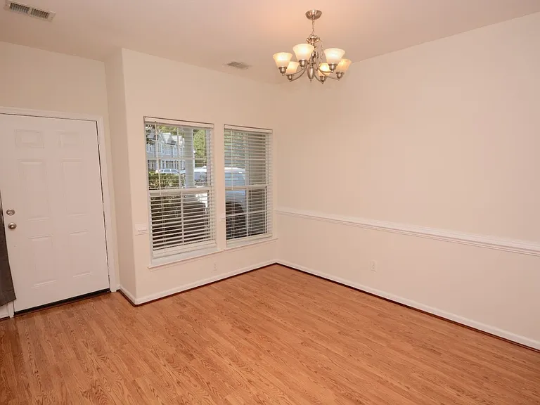 5062 Glen Canyon Dr — Photo 18