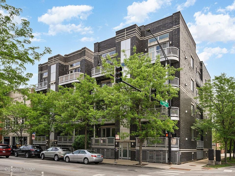 1st image of 3559 W Montrose Ave #1W
