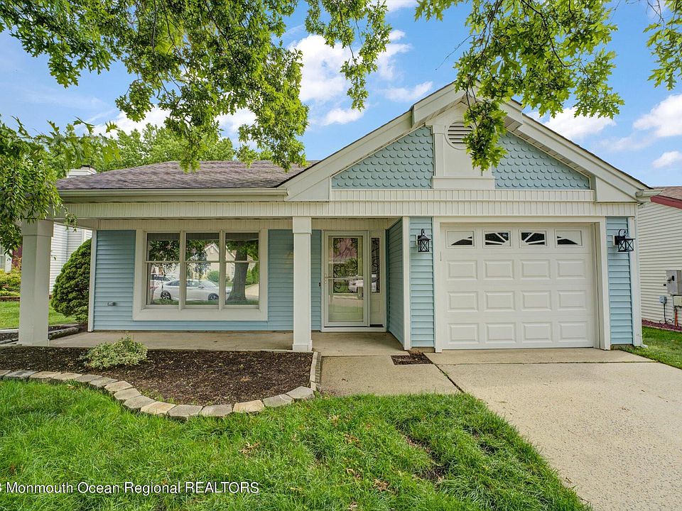 1st image of 1520 Quince Place