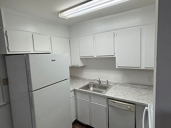 4th image of 4130 Western Blvd #A