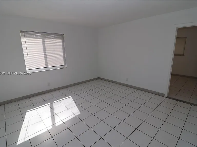 59 NW 37th St #5 — Photo 14