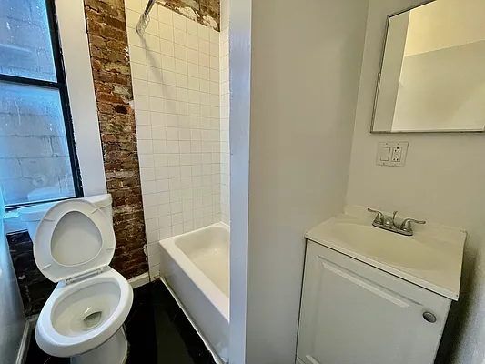 Rented by Highline Residential | media 17