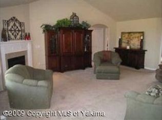 260 Gala Dr, Selah, WA 98942