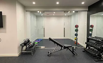 Rented by R New York