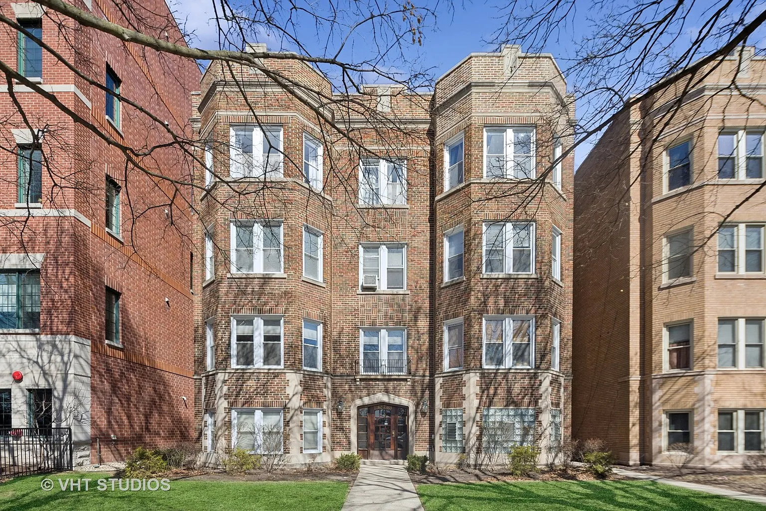 7360 Lake St APT 3E photo 1