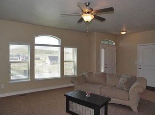 6428 S Yellow Sky Ct, West Jordan, UT 84081