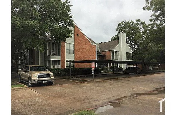 Building Photo - 3206 S Fielder Rd