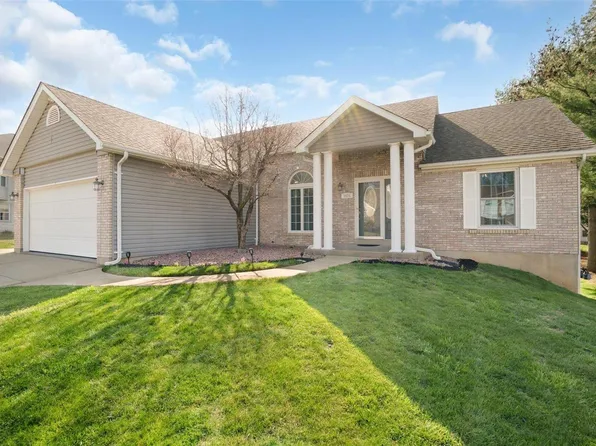 3976 Lockport Dr, Bridgeton, MO 63044
