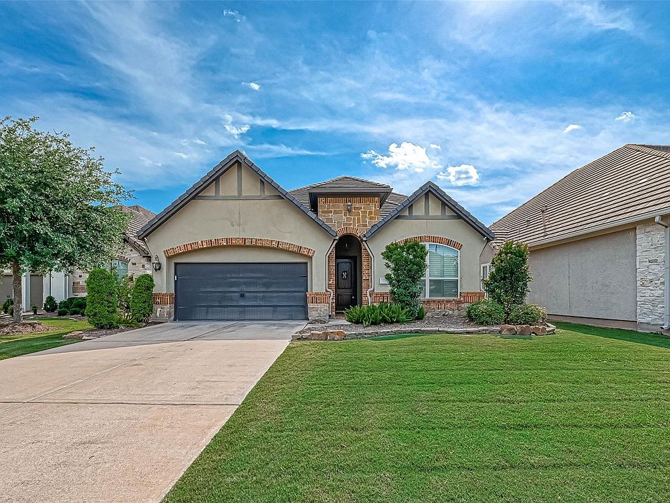 1st image of 5014 Fairford Dr