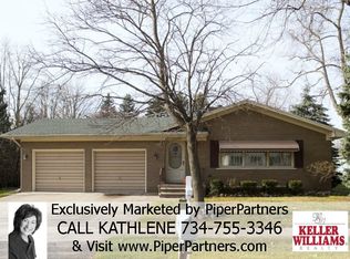 12877 Matthews St, Carleton, MI 48117